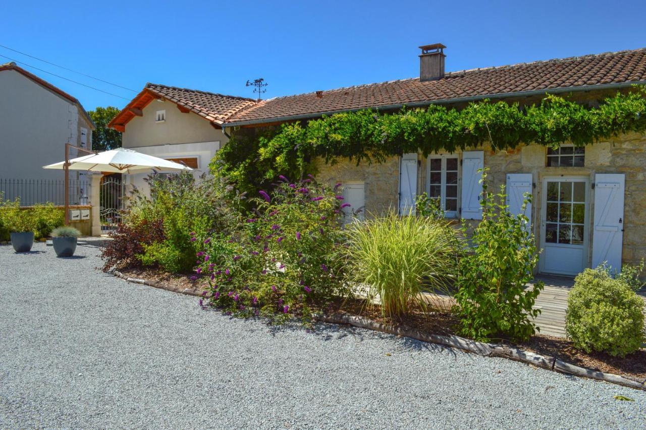 Grande Chambre D'Hote Les Chats-Pitres Bed and Breakfast La Rochette  Exterior foto